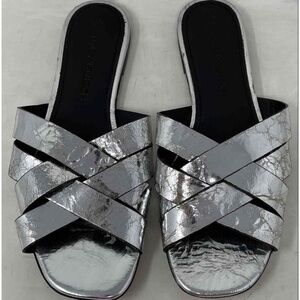 Tory Burch Sandals Womens Size 7 Metallic Silver Crisscross Logo Medallion